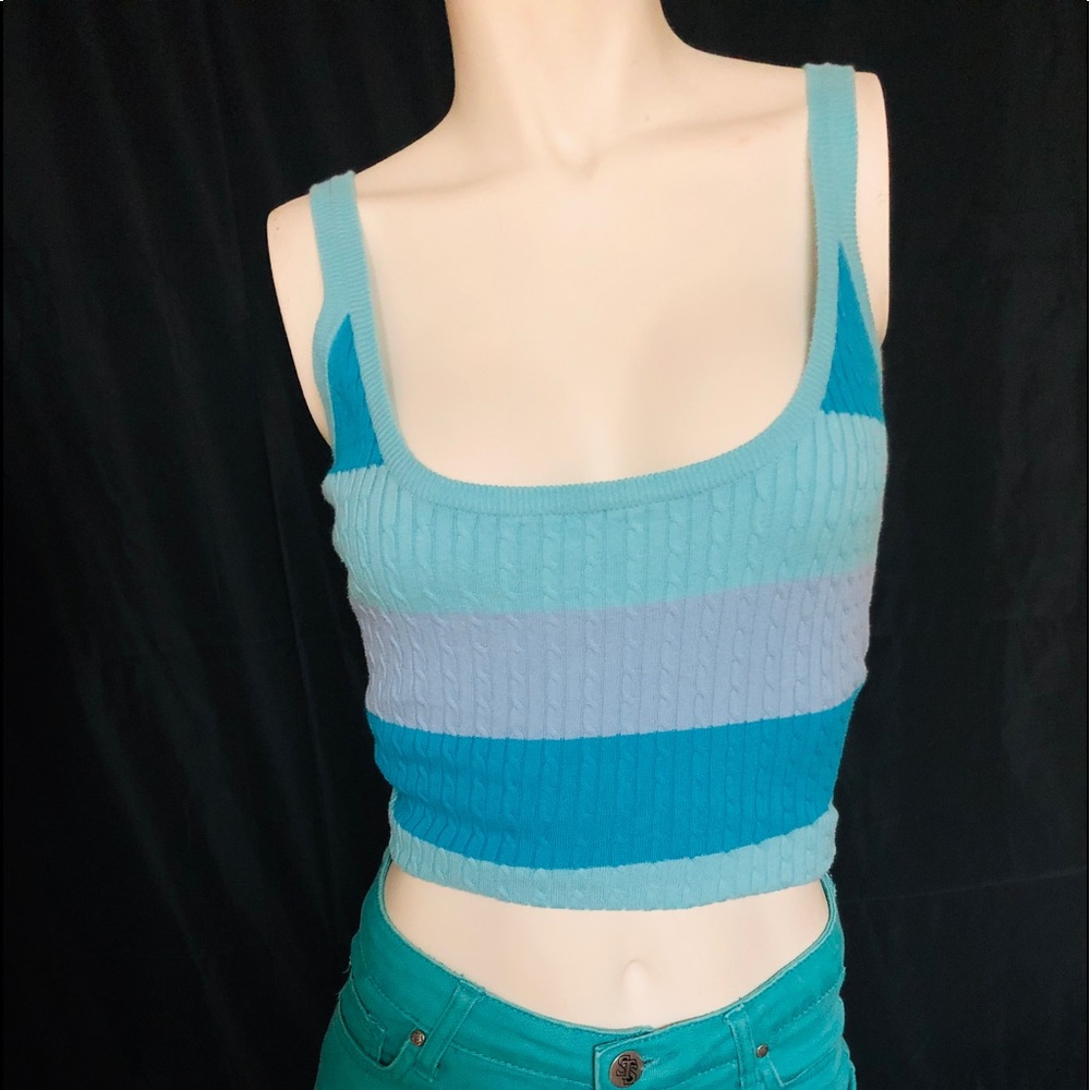 KWN Consignment - Lily sweater tank top - Picture 5 of 5